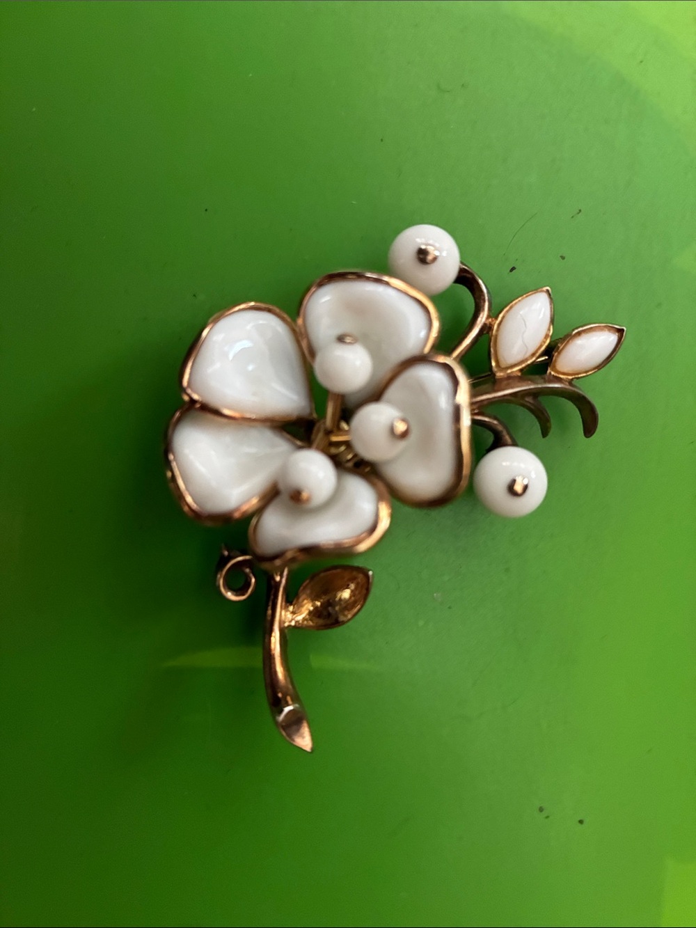 Vintage Signed Trifari White milk glass Flower Brooch - Elegant Women’s Jewelry